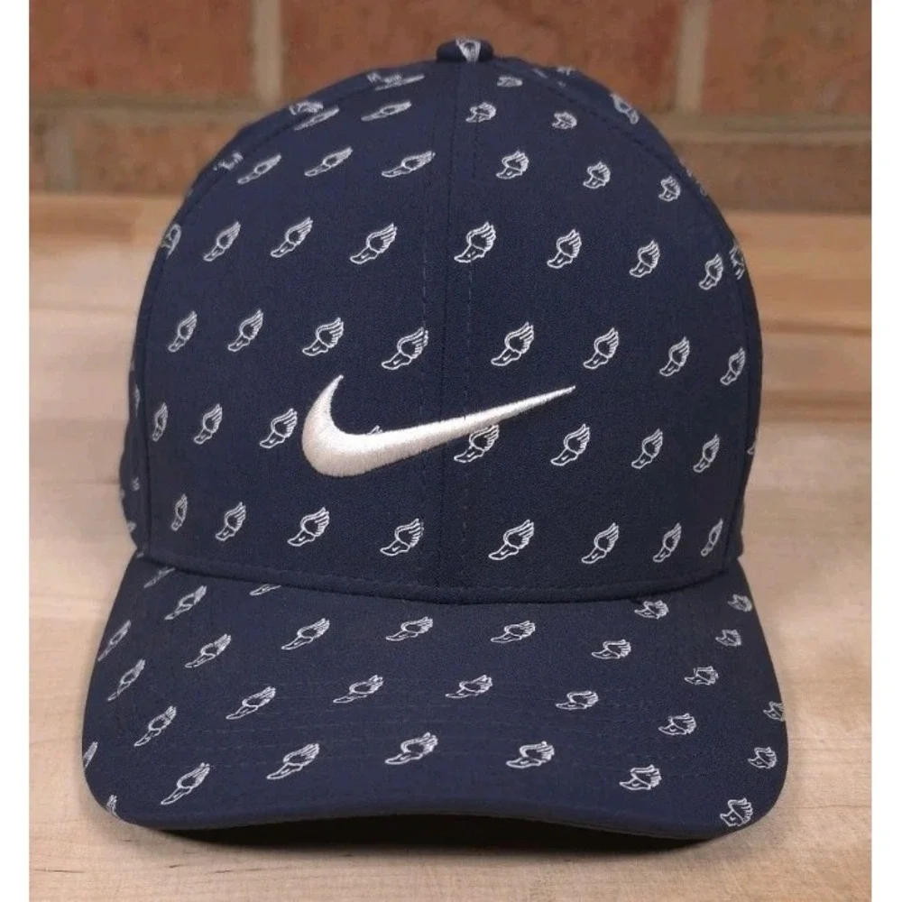 Nike Classic99 Golf Aerobill 2020 Swoosh Hat Flex Cap L/XL Winged Foot Print